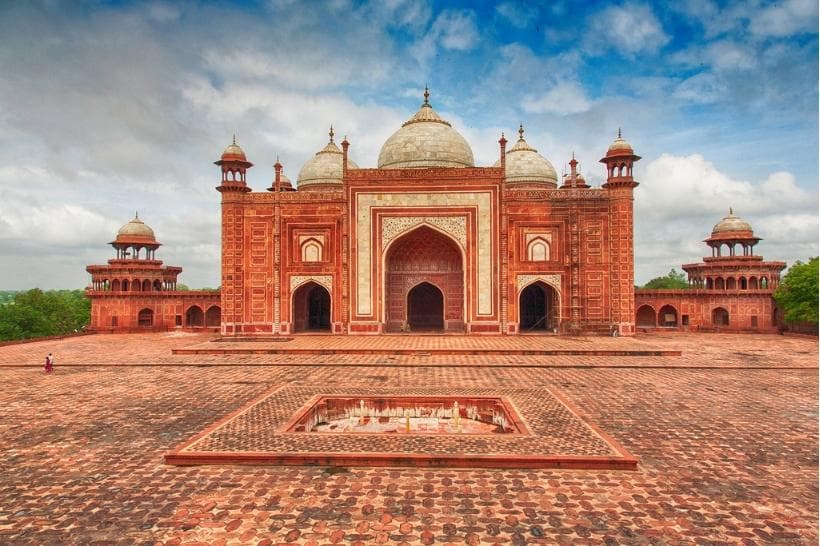Delhi – A Blend Of History & Royalty