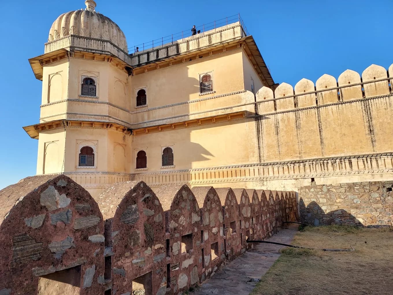 Badal Mahal (Palace of the Clouds)