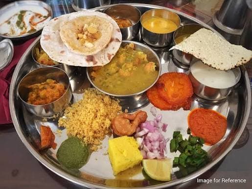 Dholpur food - Rajasthani and Braj cuisine with palace dining