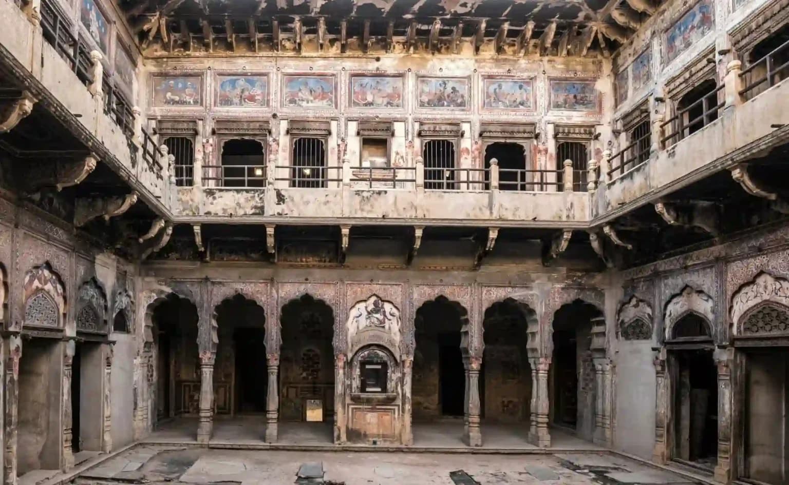 Royal Heritage Trail tour featuring Delhi Mandawa Jaipur Agra and Rajasthan heritage attractions