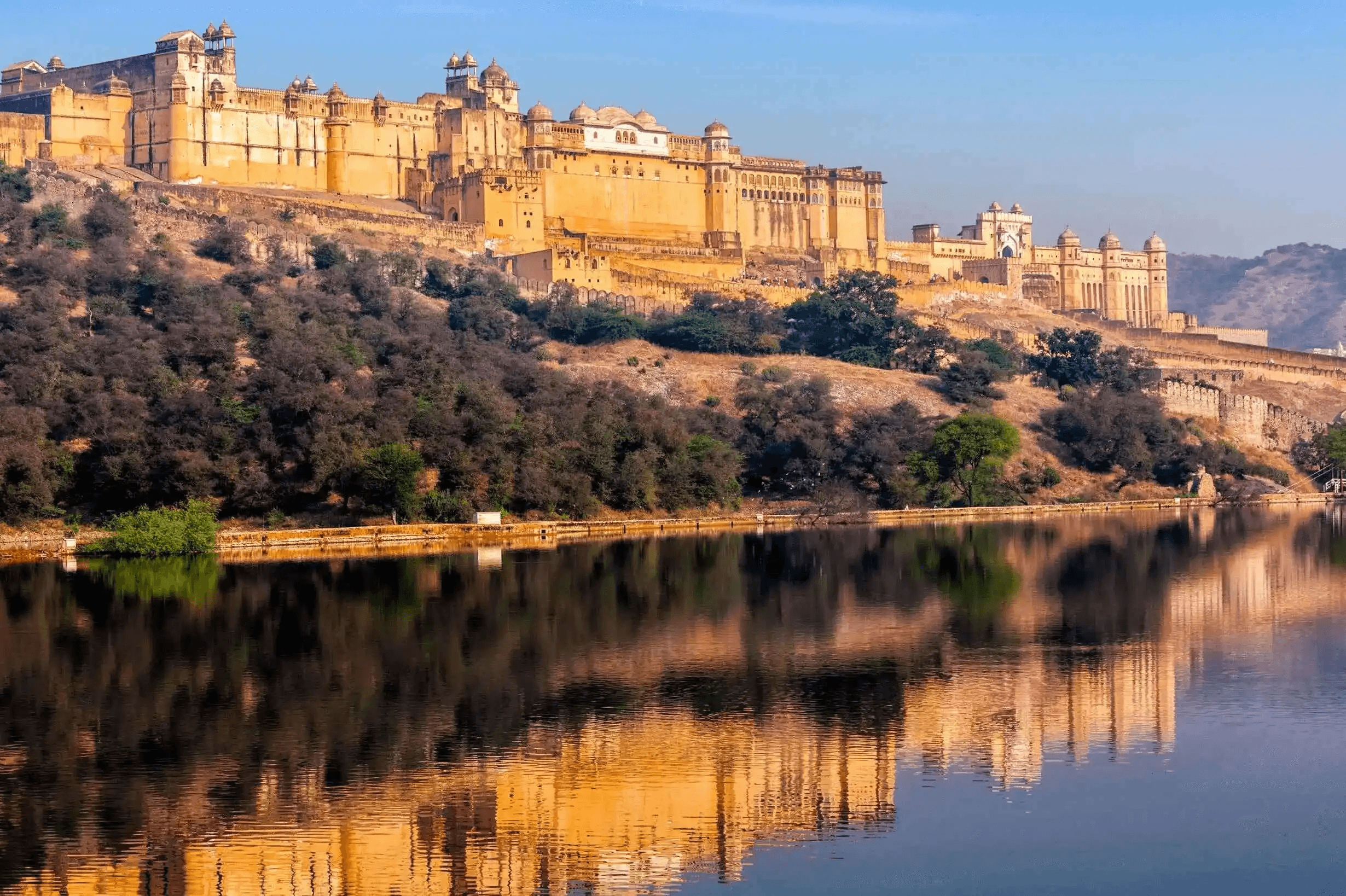 Jaipur Pink City tour featuring Amber Fort Hawa Mahal and Rajasthan heritage attractions