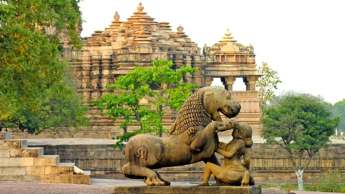 Hampi ruins featured in Southern Splendors Culture and Nature Trail Tour by India Heritage Travel
