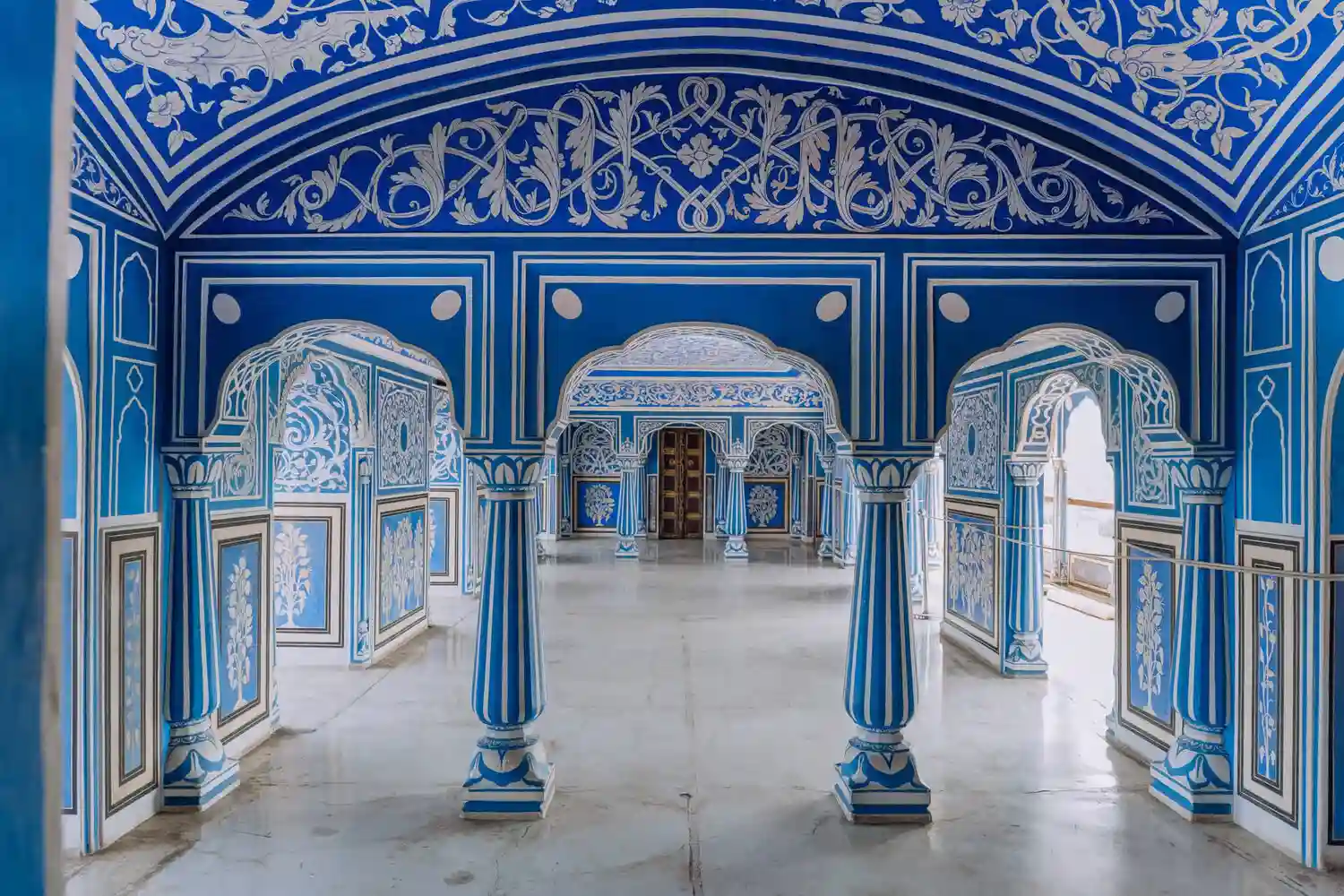 Jaipur sightseeing tour featuring Amber Fort Hawa Mahal and Rajasthan heritage landmarks