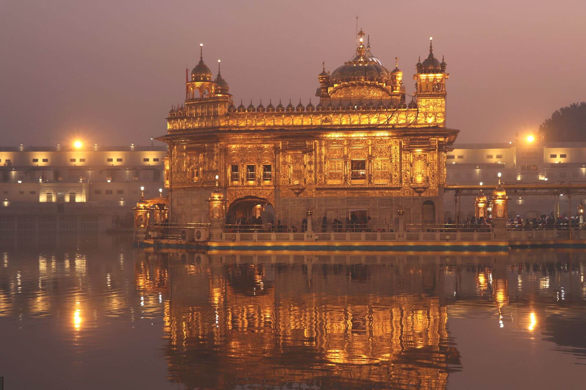 Chandigarh city tour featuring Rock Garden Sukhna Lake and modern architectural attractions