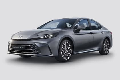 Toyota Camry chauffeur driven luxury sedan for travel in India