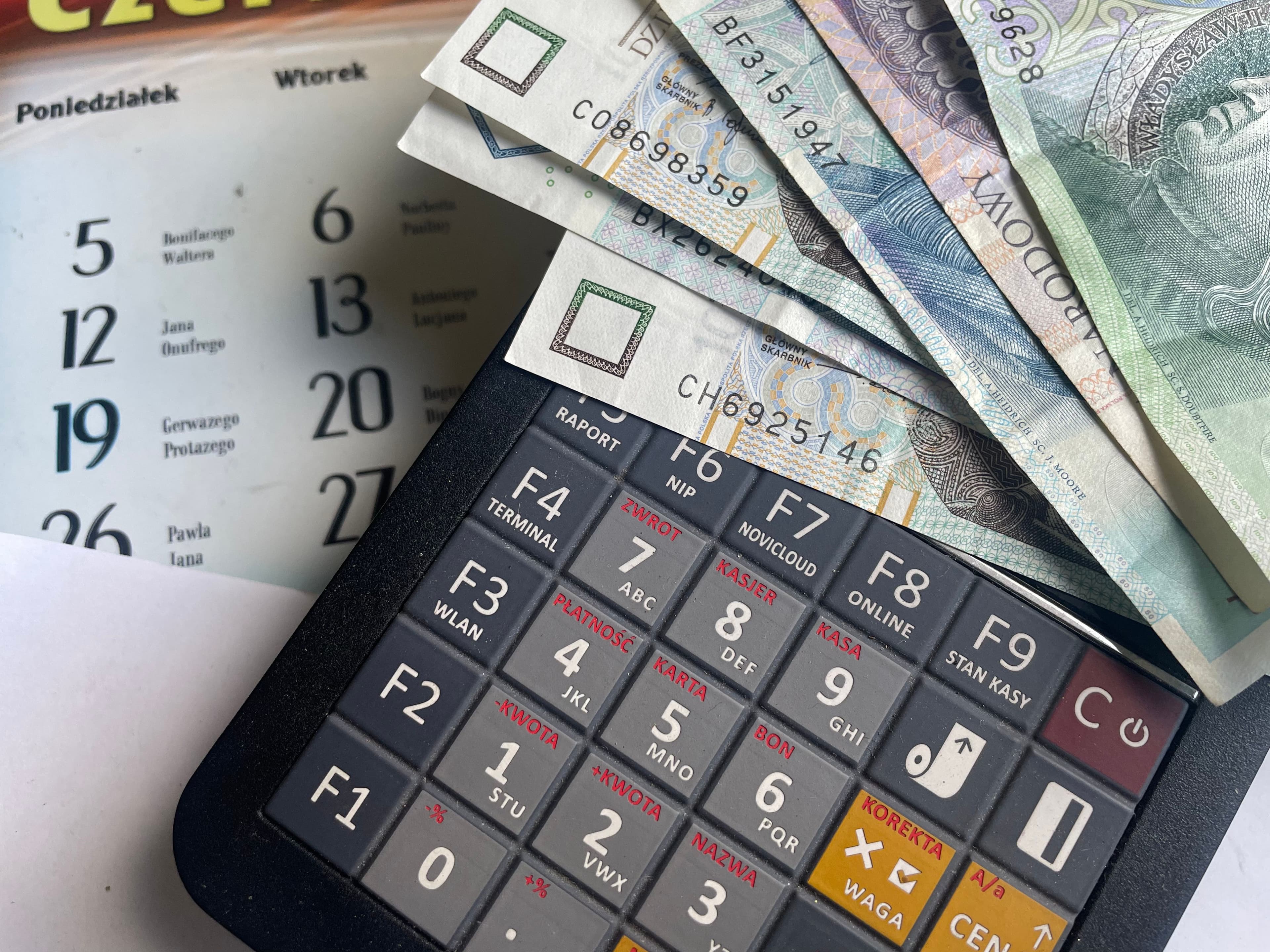 Budget Travel Season