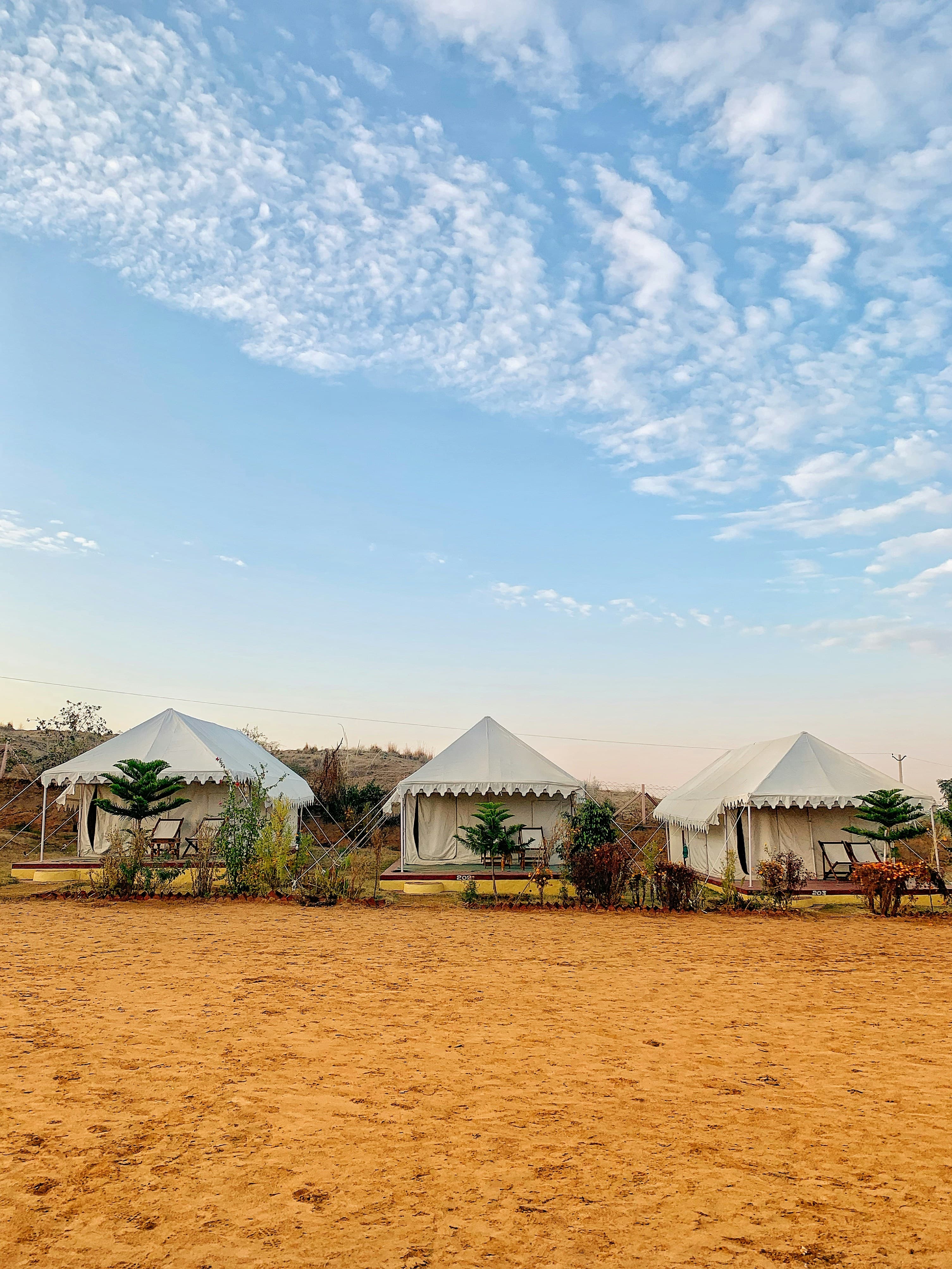 Jaisalmer accommodation guide - heritage haveli and desert camp