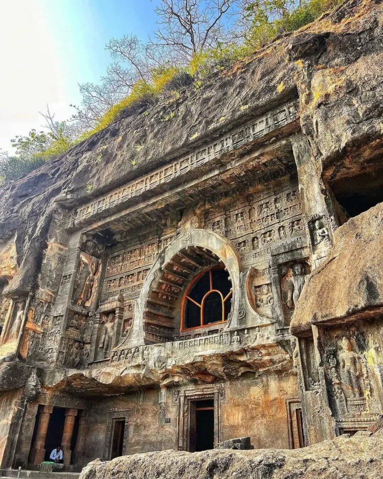 Ajanta & Ellora 4